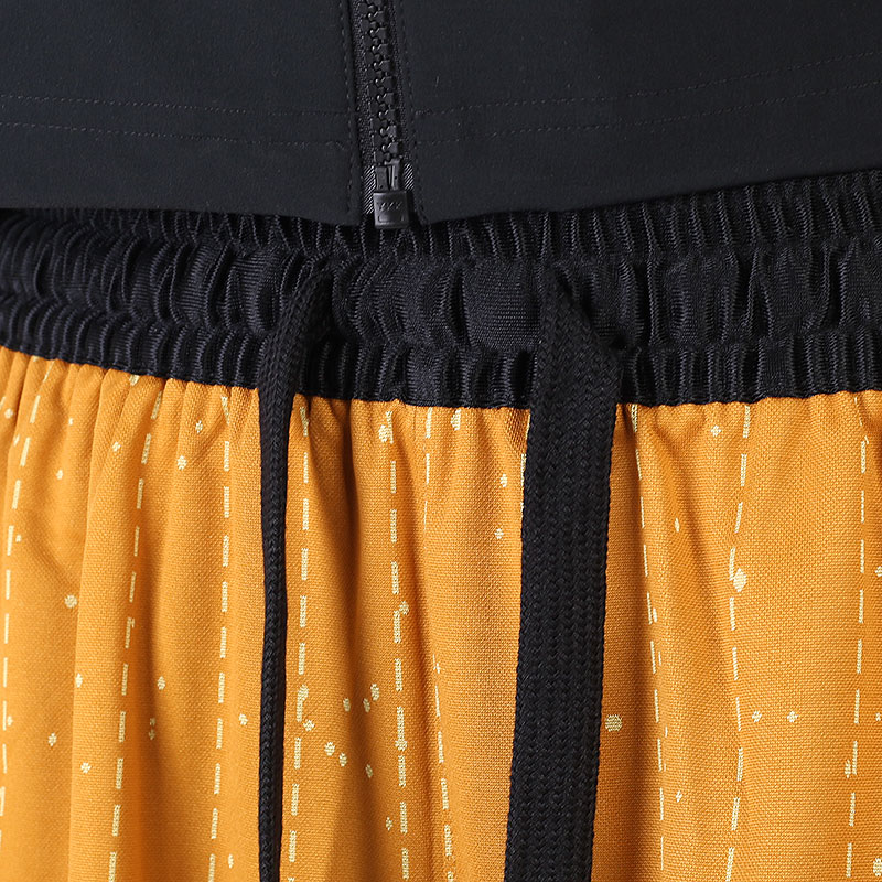 женские оранжевые шорты  Nike Dri-FIT Swoosh Fly Crossover Basketball Shorts DA6498-712 - цена, описание, фото 4